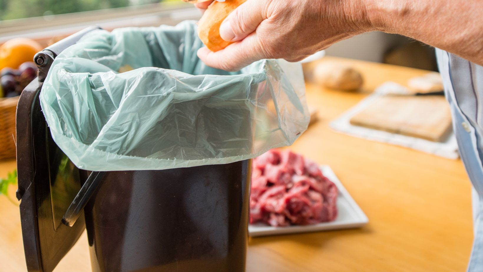 Grøn Affaldsbeholder 1