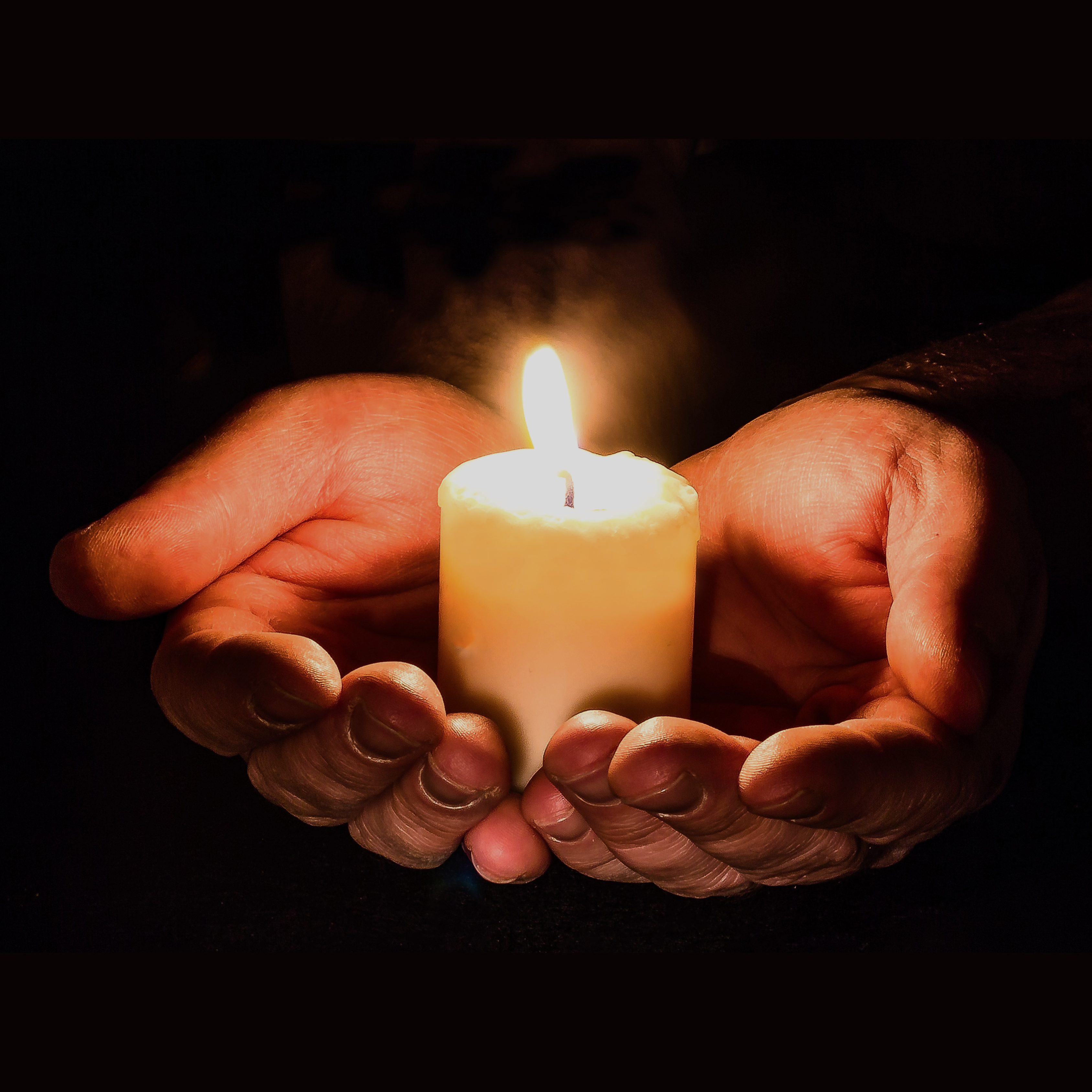 Må vi få dine gamle stearinlys og lysestumper?