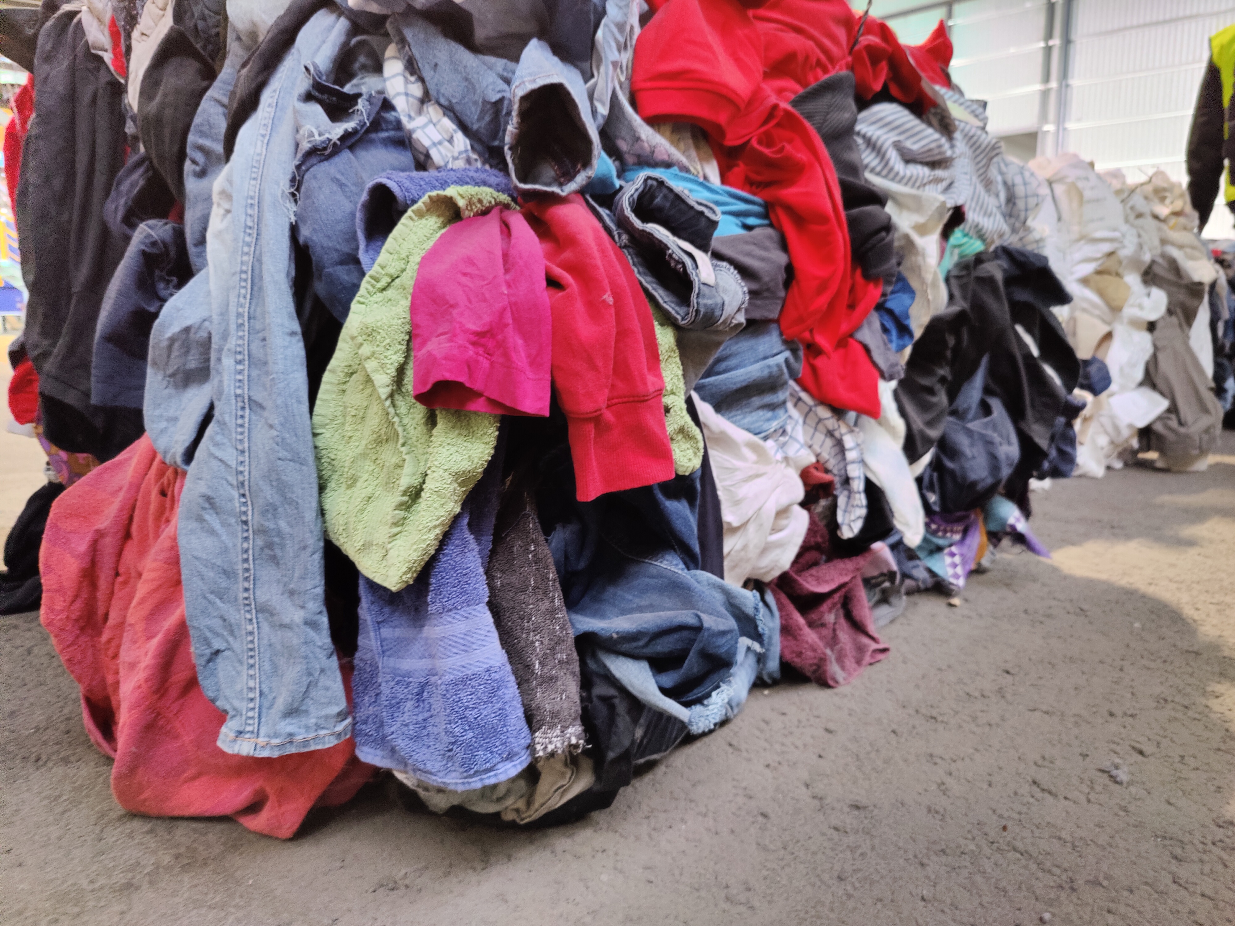 Nu kan du snart få afhentet dit tekstilaffald