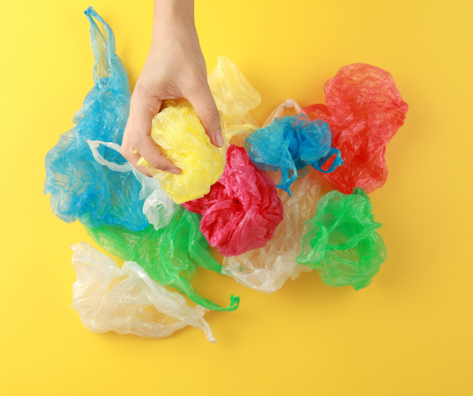 Du må nu komme dit plastaffald i poser